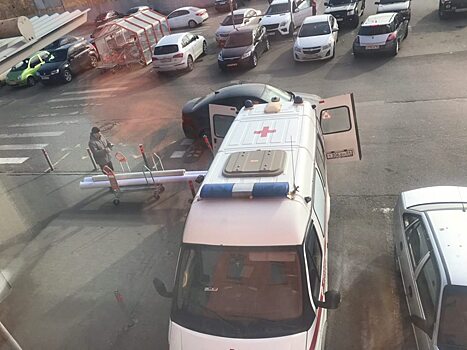 Минздрав прокомментировал жалобу саратовца на перевозку линолеума в машине “скорой”