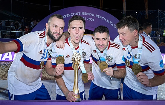 «Надеюсь, что Дзюба нас поздравит»: Крашенинников после победы сборной России в Межконтинентальном кубке 2021