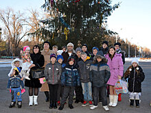 Семья из КР, воспитавшая более 130 детей, получила премию в России
