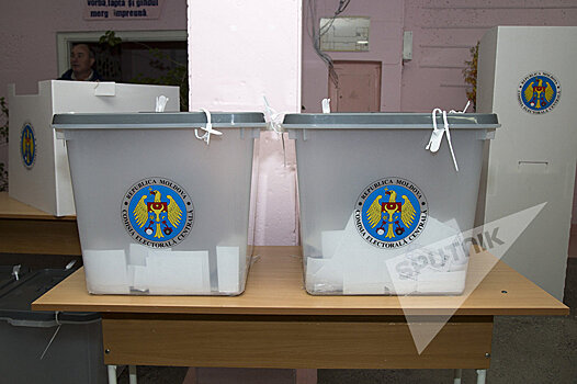 Кроме референдума в воскресенье в Молдове проходят и местные выборы