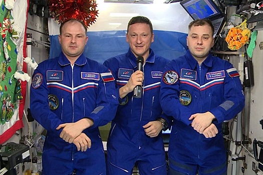 Космонавты с МКС поздравили россиян с Новым годом