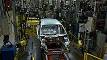 Завод в Ижевске приостановил сборку Lada Vesta