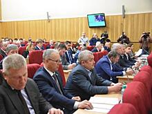 Кировские депутаты отказались урезать льготы чиновникам, губернатору и его родственникам