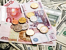 Экономист назвал российский валютный рынок непредсказуемым