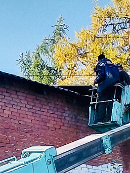 Суд оштрафовал кемеровских коммунальщиков за игнорирование поврежденной крыши