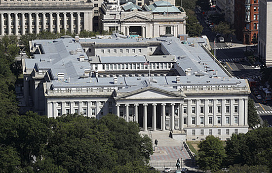США позволили завершать операции с подсанкционными фирмами России до 20 октября