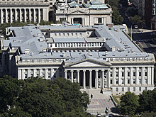 США позволили завершать операции с подсанкционными фирмами России до 20 октября