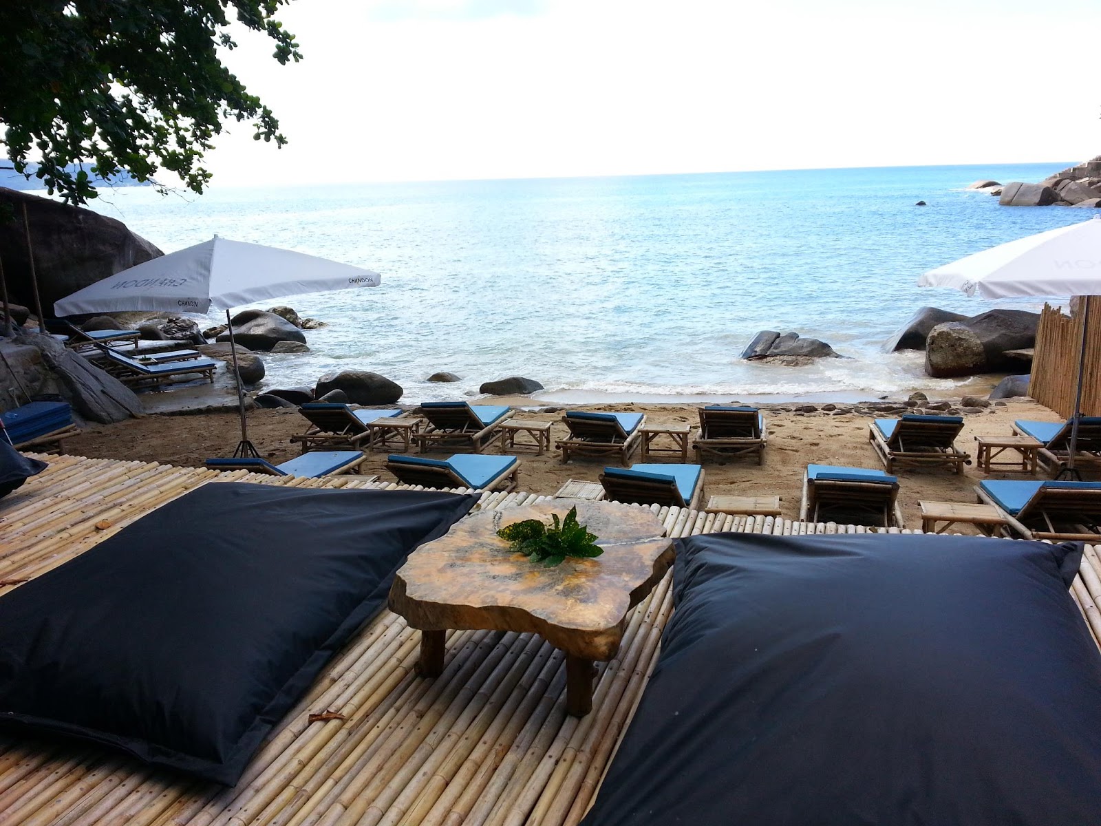Iguana Beach Bar, Пхукет, Таиланд
