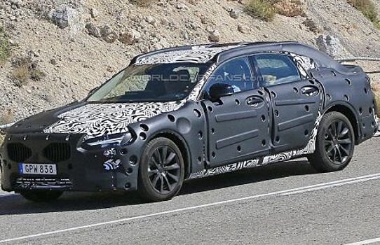 В Сети появились шпионские фото обновленного седана Volvo S90