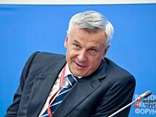Глава Колымы выложил фото с лозунгом «Плачу налоги – где дороги?» за пару часов до прилета Трутнева