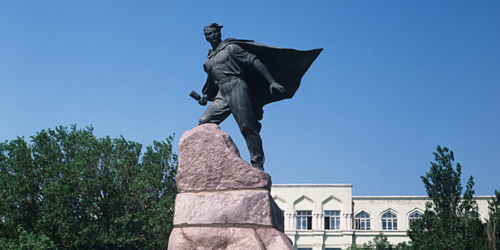 Память Героя Советского Союза Мехти Гусейнзаде почтили в Баку