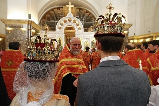 В Общественной палате не поддержали предложение РПЦ признавать церковные браки государством