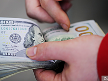 Туроператоры предложили увеличить лимит ввоза наличной валюты в Россию