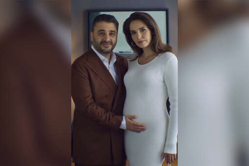 Актриса Моряк и режиссер Андреасян показали новорожденную дочь