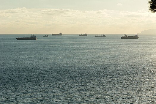 Из-за атаки украинского дрона 5 декабря в Темрюке начался пожар в порту