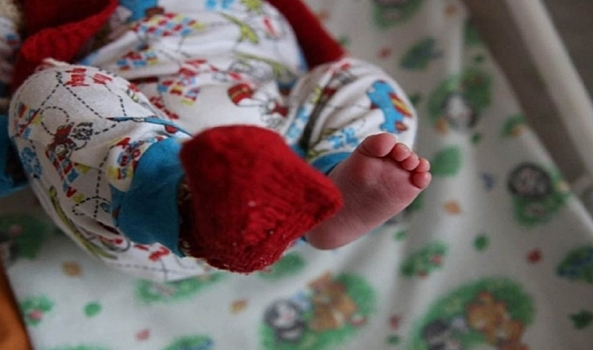 Волгоградские врачи выходили братьев-близнецов, рожденных с весом 900 граммов