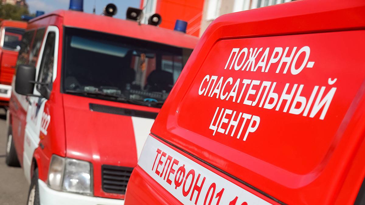 Пожар в жилом многоэтажном здании на Шмитовском проезде потушили
