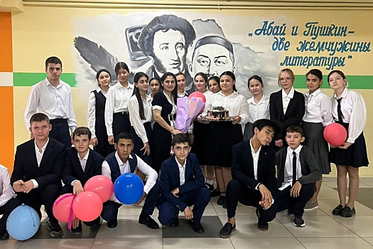 Михаил Швыдкой: Труд учителя русского языка в некоторых странах можно приравнять к подвигу