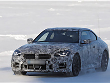Новый BMW M2 CS G87 тестируют в условиях снежной зимы