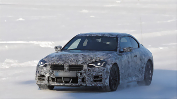 Новый BMW M2 CS G87 тестируют в условиях снежной зимы