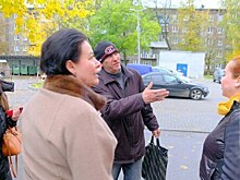 «Меня зовут Валера, у нас здесь тараканов куча»: жилец дома на ул. 1812 года пожаловался Дятловой на УК и соседей