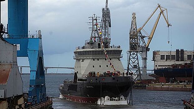 Новый ледокол для ВМФ построят в Санкт-Петербурге