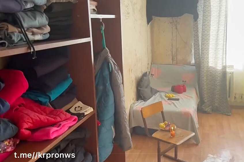 Одна из комнат в доме в Красноярском крае, где жили четверо детей, погибших от отравления