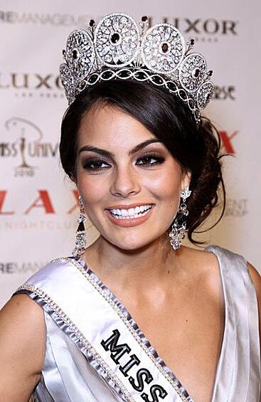 Химена Наваррете. Мексиканка Химена Наваррете победила в конкурсе «Мисс Вселенная» в 2010 году.
