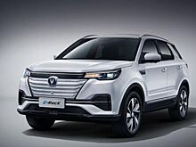 Компакт Changan CS55 обрёл батарейную версию E-Rock