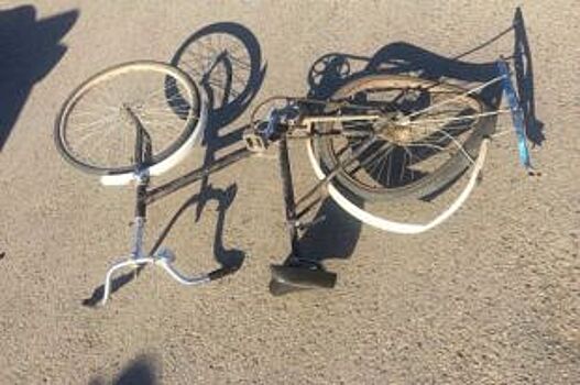 В Нефтегорском районе под машину попала 59-летняя велосипедистка