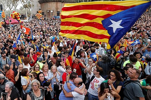 Власти Каталонии не признали отставку Пучдемона