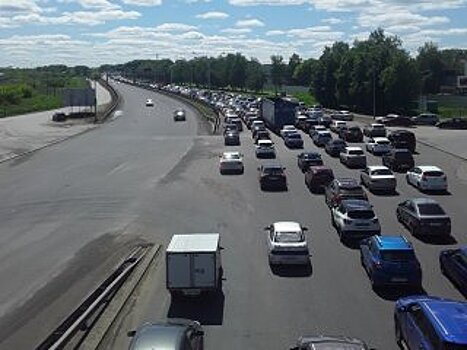 На выезде из Уфы зафиксирована огромная пробка