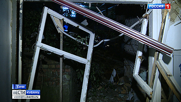 Два человека погибли при обрушении дома в Сочи