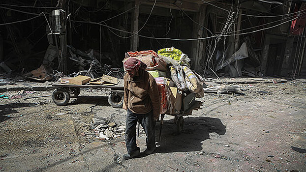 Российские военные передали две тонны гуманитарной помощи жителям Дамаска
