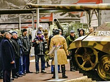 Ветераны Западного округа побывали в партизанской деревне Парка Патриот в подмосковной Кубинке