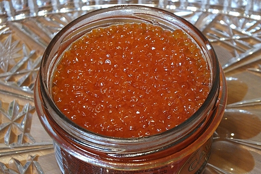 Амурчанка украла четыре банки красной икры у командировочного из Уфы