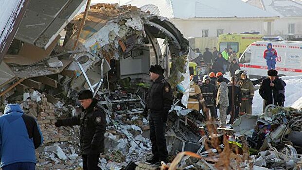 В Казахстане простились с погибшими при крушении самолета в Алма-Ате