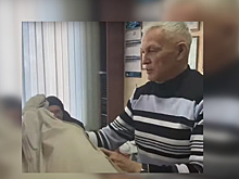 Семья из Благовещенска передала для бойцов СВО гитару из домашнего архива