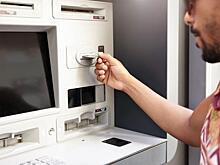 Аналитик объяснил, почему вместо евро сейчас лучше всего вкладываться в доллар