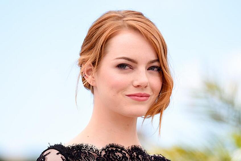 К старшим классам девушка определилась со своей будущей профессией и осознала, что для достижения цели ей необходимо перебраться поближе к «фабрике грез». С помощью программы Power Point она сделала презентацию для родителей, в которой наглядно показала пользу от переезда семьи в Лос-Анджелес. 