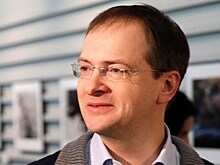 14 марта в Историческом музее в Москве Владимир Мединский открыл выставку о моде