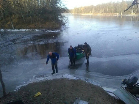 Под Самарой водолазы обнаружили труп рыбака