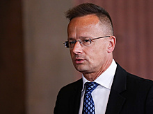 Венгрия и Словакия заблокировали план ЕК по отказу от энергоносителей из РФ