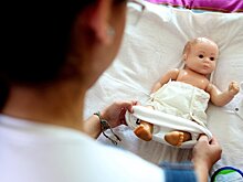 В США дети каждый час получают травмы из-за колясок