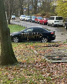 Саратовцы начали радикально бороться с неправильно припаркованными авто