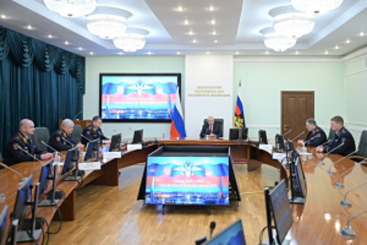 Накануне Дня защитника Отечества Министр внутренних дел Российской Федерации генерал полиции Российской Федерации Владимир Колокольцев провел торжественную церемонию объявления Указа Президента Российской...