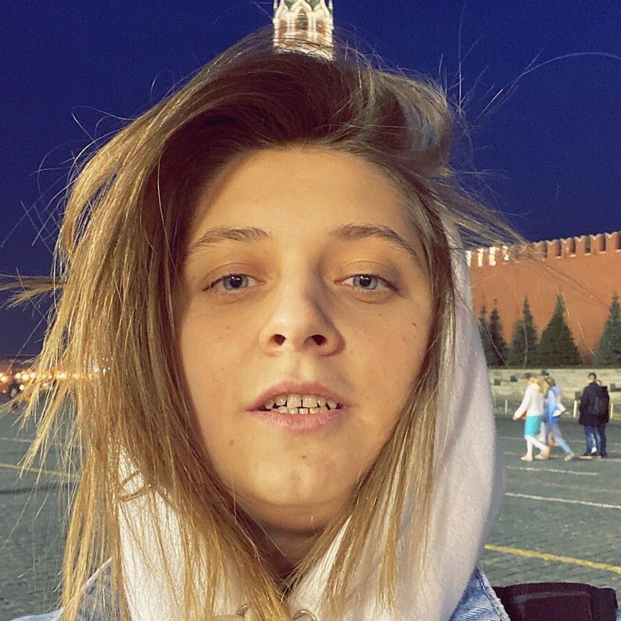 аня костина 