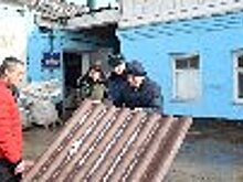 Министр экологии Красноярского края Владимир Часовитин познакомился с производством полимерно-песчаного шифера в исправительной колонии