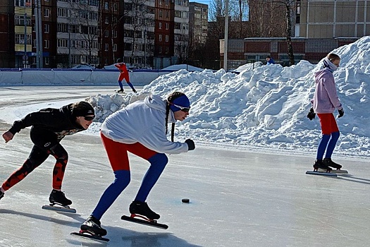 Мечта осуществилась: костромские конькобежцы теперь тренируются на собственной ледовой дорожке
