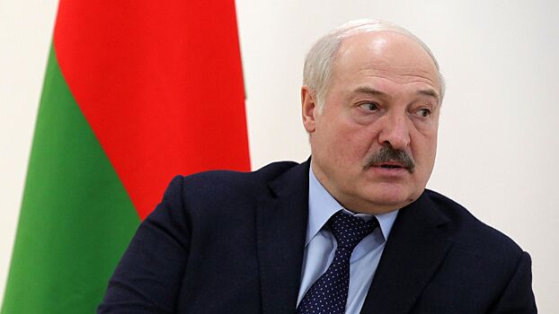 Лукашенко провел совещания с силовиками из-за событий в России